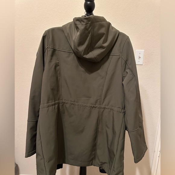 French Connection women Olive Raincoat with Hood. Size Large. NWT. - Picture 6 of 14